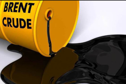 Crude oil prices drop 6%, Brent struggles to hold $62 per barrel  