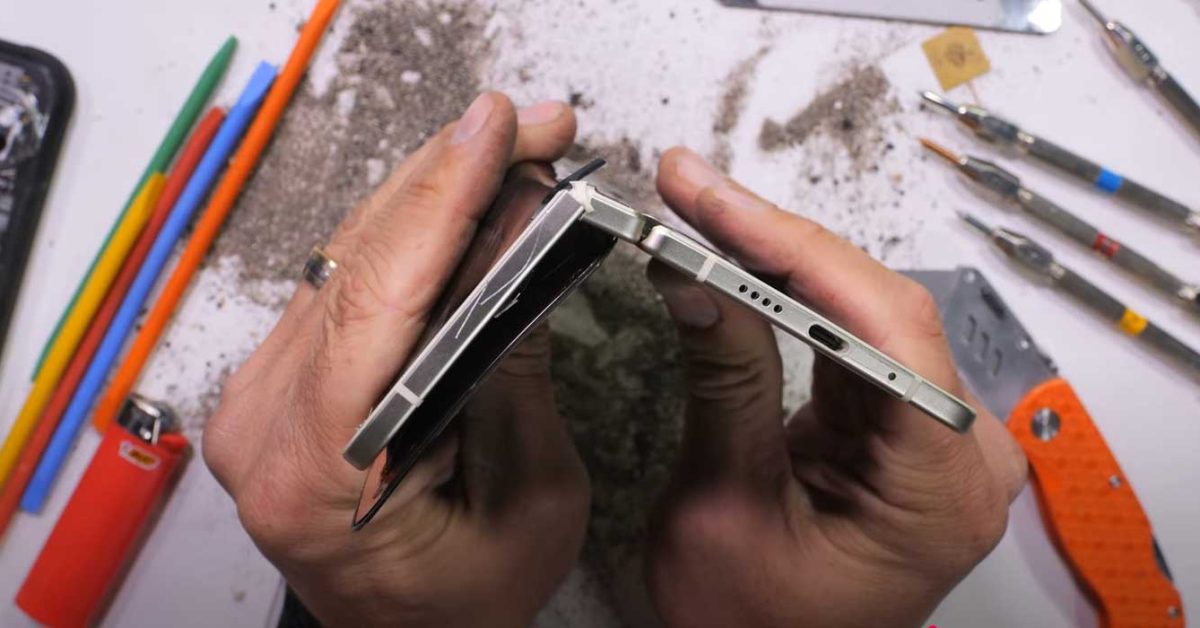 Pixel 10 Pro Fold bends and breaks in durability test, just like its predecessors