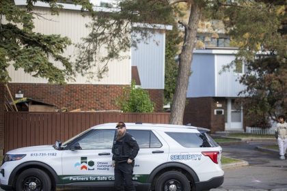 Man, 21, stabbed to death early Saturday near Ottawa Trainyards