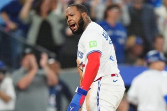 Blue Jays force Game 7 with crucial win over Mariners