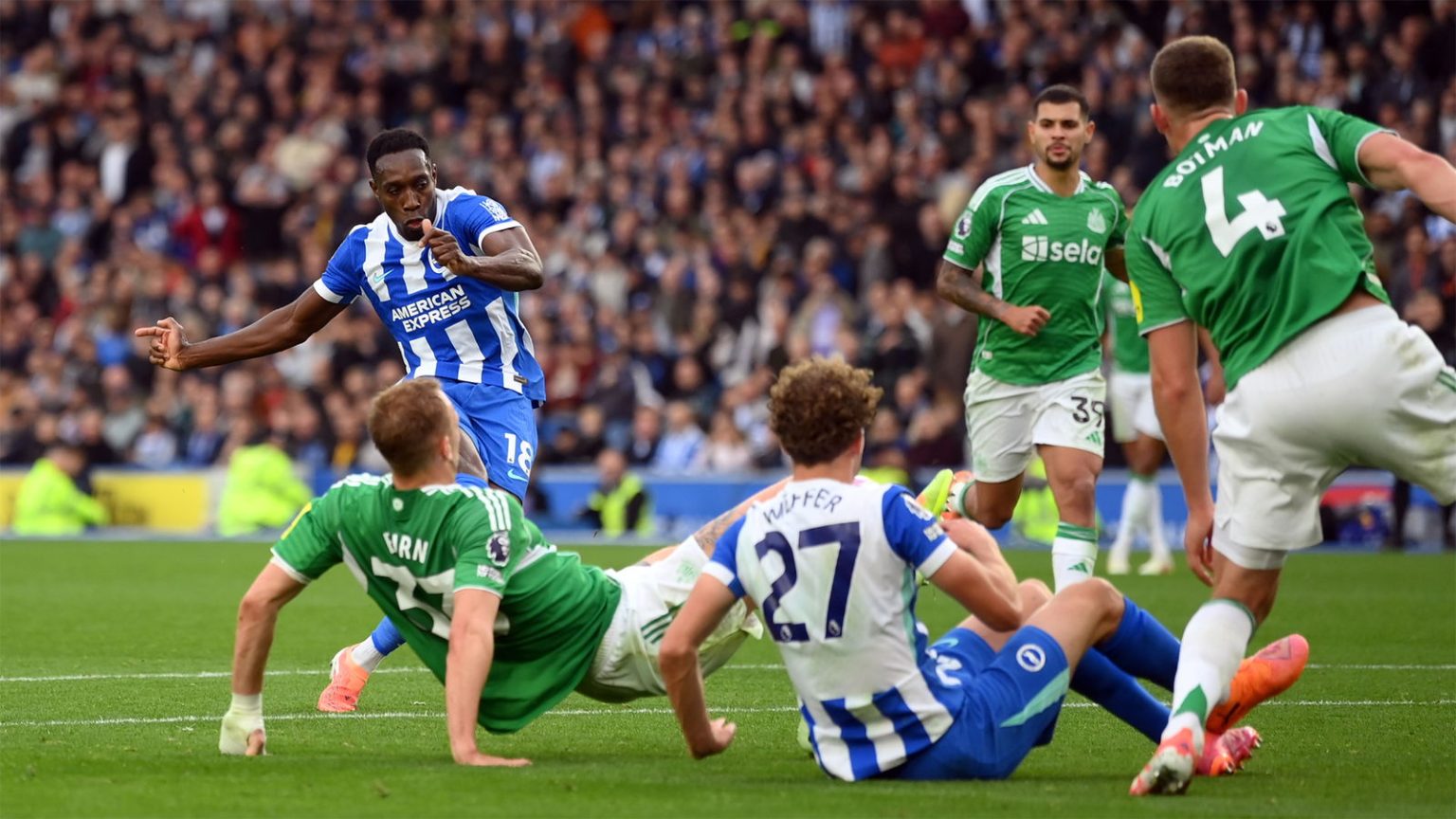 Behind enemy lines at the Amex Stadium – Flaming Hecke! It’s Welbeck again