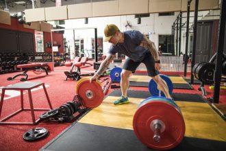 How Much Weight Men Should Be Able to Deadlift