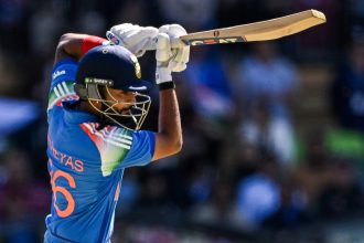 Shreyas Iyer begins new chapter with old stance in Australia