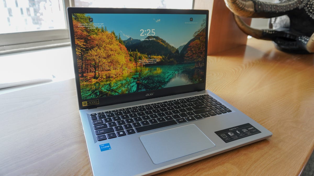 I found a cheap Windows laptop that I’d actually use for work travel
