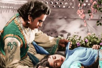 Top 7 Classic Hindi Movies Everyone Should Watch