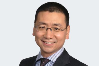 KKR, Quadrantis Buying Minority Stakes in Fosun’s Peak Re