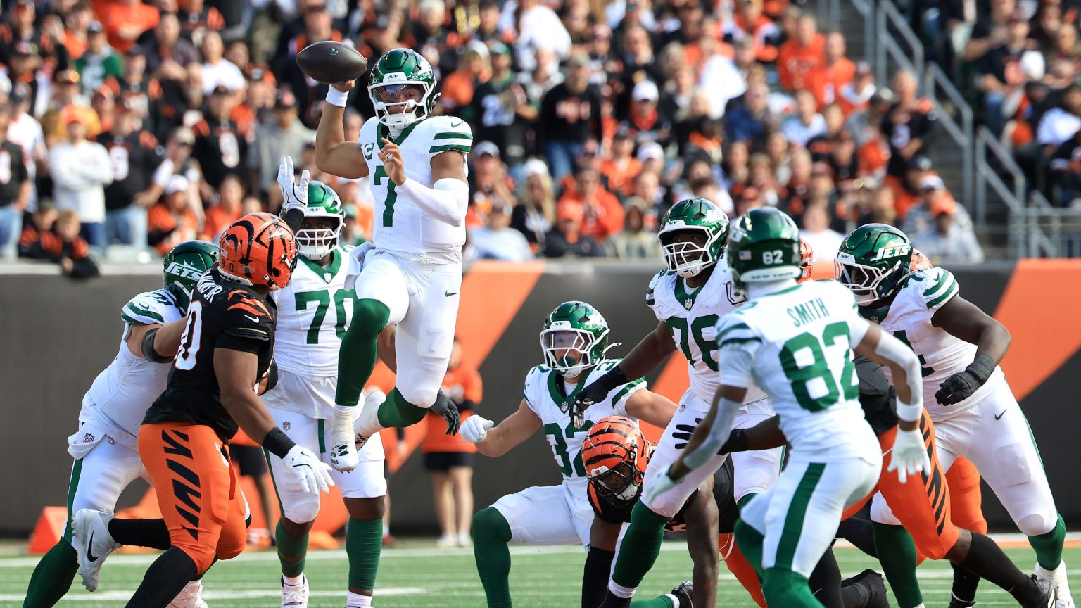 Winners and losers from NFL Week 8: Jets finally get a victory, Atlanta flops hard