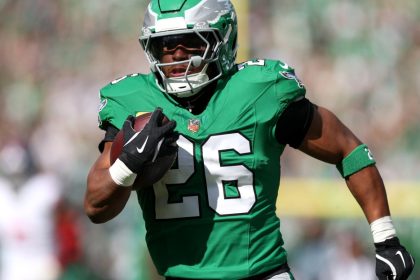 Saquon Barkley injury: Eagles running back injured during season-high performance