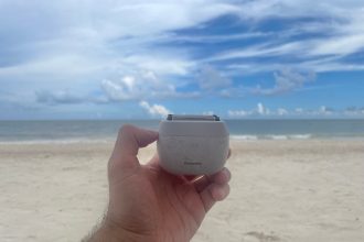 Panasonic Arc5 Palm-Sized Electric Razor Review: The Only Travel Shaver You Need