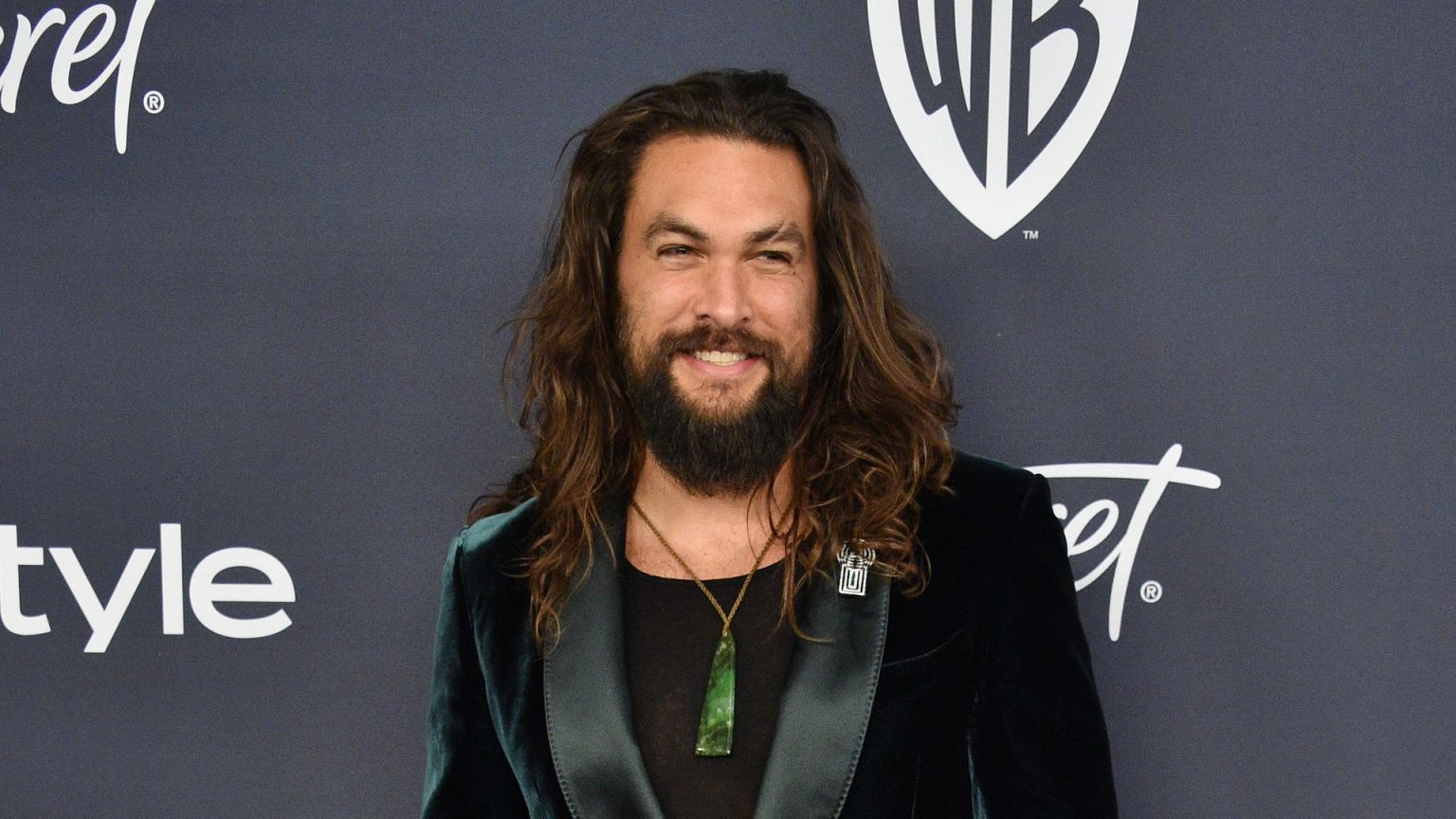 Jason Momoa’s shocking hair transformation sends fans into a frenzy