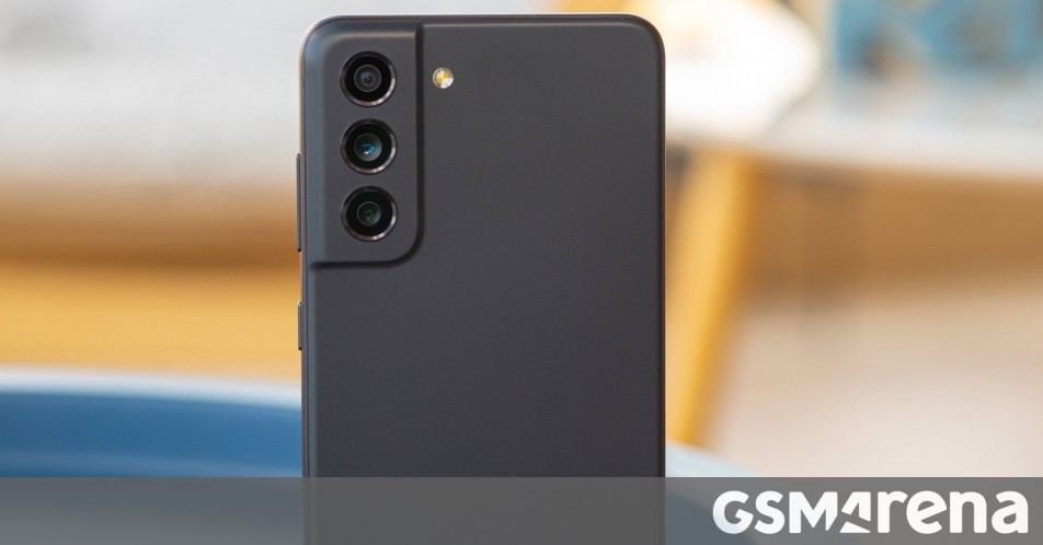 Samsung Galaxy S21 FE is receiving the One UI 8 stable update