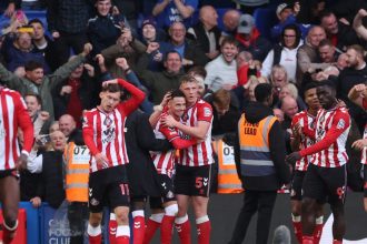 Sunderland stun Chelsea at Stamford Bridge in heroic win