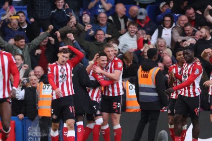 Sunderland stun Chelsea at Stamford Bridge in heroic win