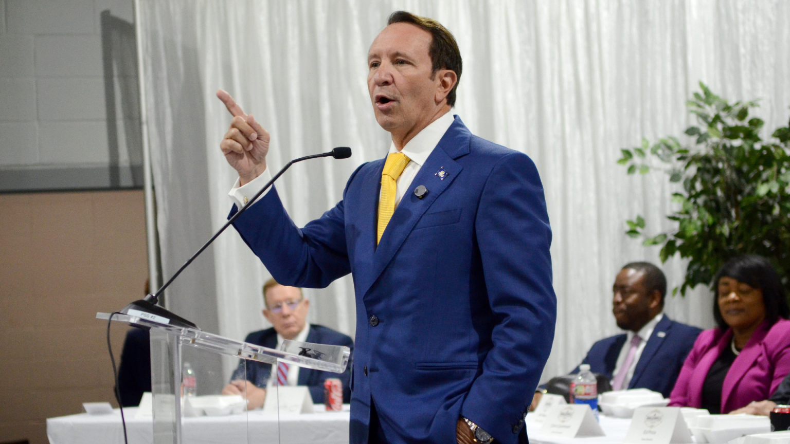 Louisiana Gov. Jeff Landry says LSU AD won’t hire next football coach: ‘We are not going down a failed path’