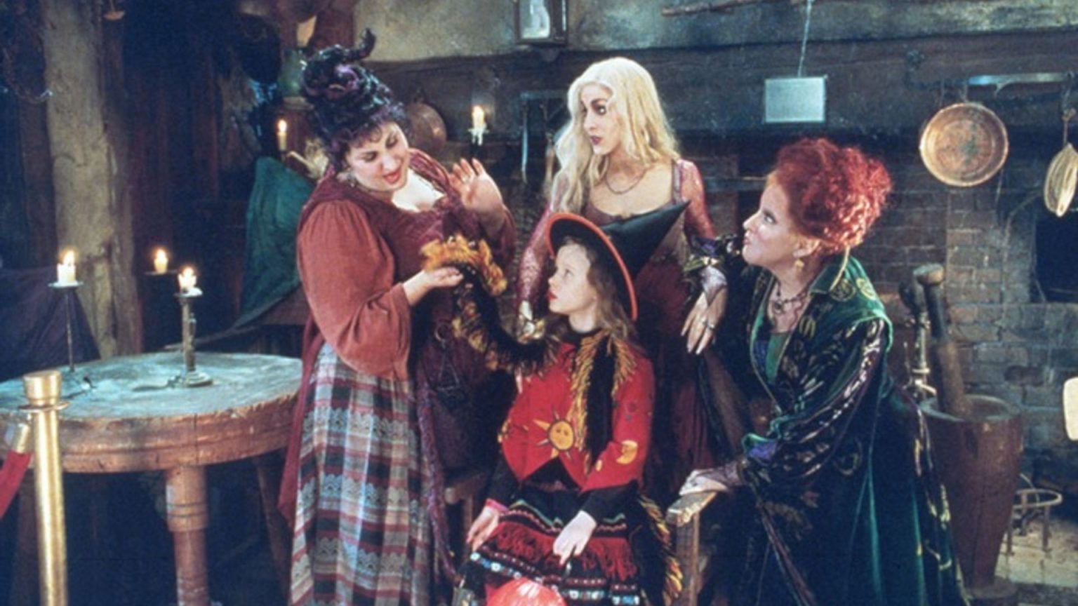 See Hocus Pocus child star, now 43, as she hits red carpet 32 years after hit movie