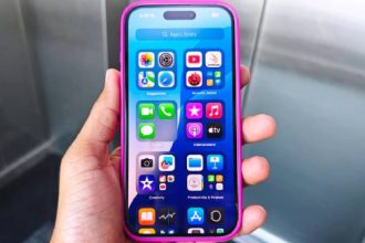 फर्जी ऑफर, ऑनलाइन चैट और ठगी का जाल… iPhone का झांसा देकर यूं लगाते थे लाखों का चूना