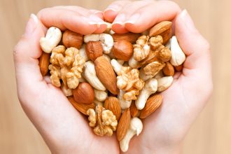 What causes nut allergies? Nutritionist warns of early risks and how parents can reduce them