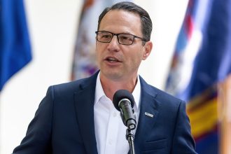 Pennsylvania Gov Shapiro gets fiery about those wanting to ban Eagles’ controversial tush push: ‘Bulls—‘