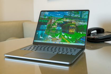 Surface Laptop (2025) Canadian review: An Air for people who don’t want a Mac