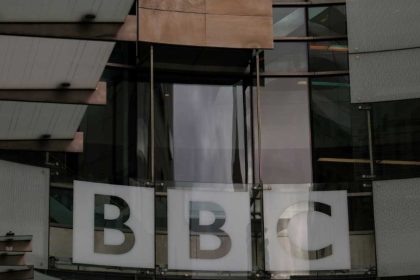 BBC caught in crossfire of polarised political and media landscape