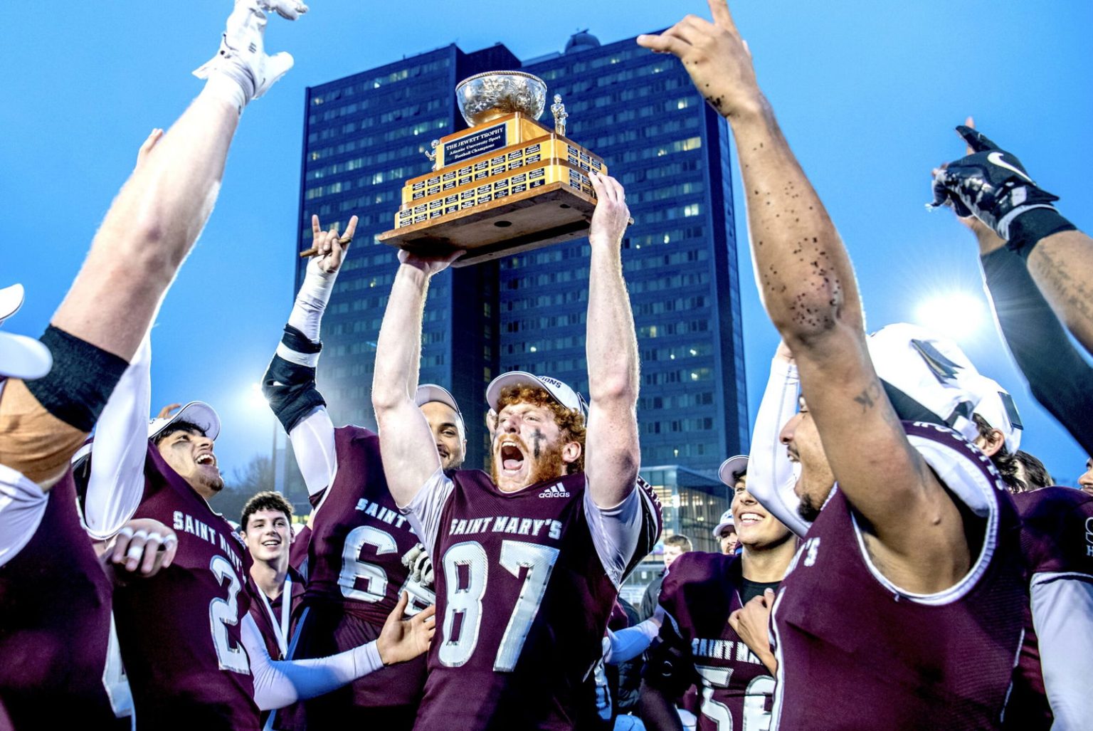 Saint Mary’s Huskies beat St. FX X-Men in Loney Bowl, advance to Uteck Bowl