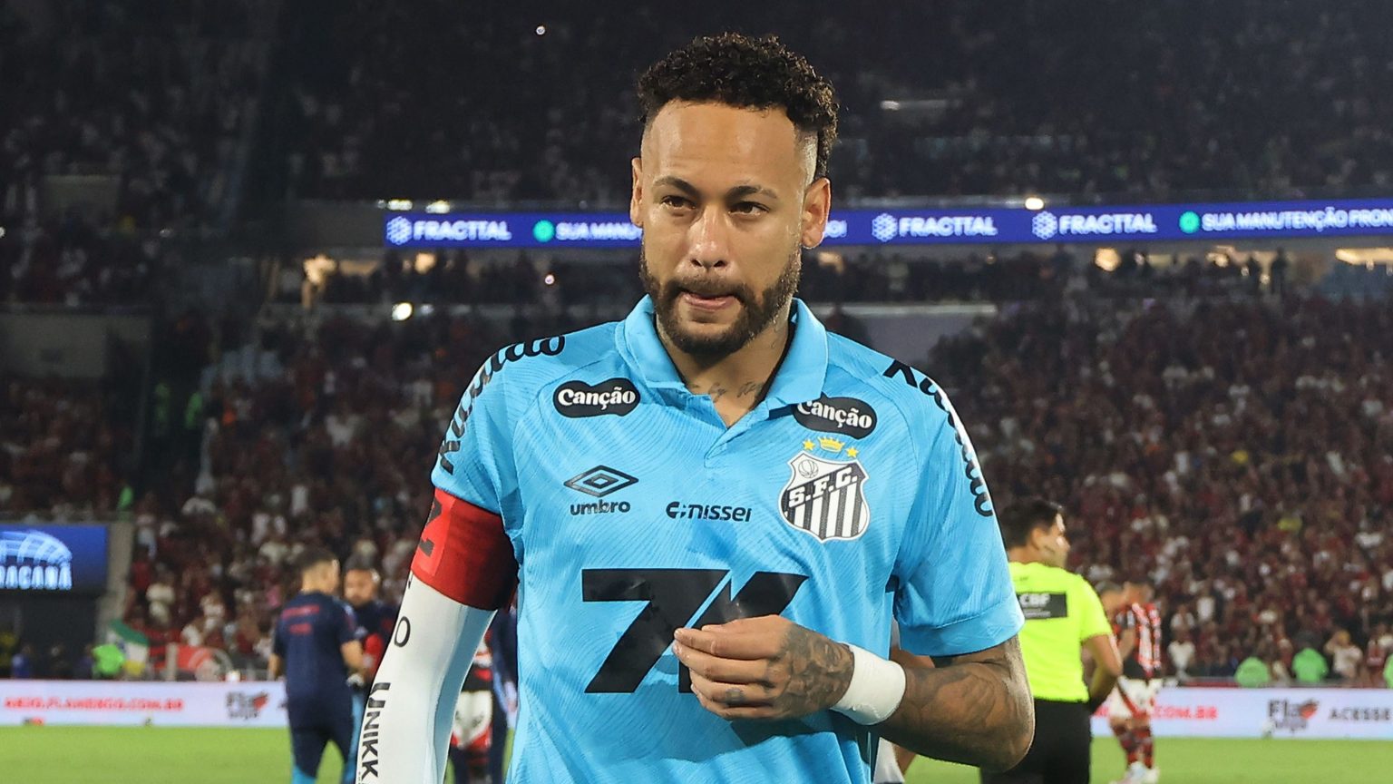 ¿La ruta de escape de Neymar a Santos? El club brasileño busca vencer al Inter Miami de Lionel Messi en el fichaje con el PSG y Thiago Silva como la fuerza impulsora mientras Santos enfrenta el descenso
