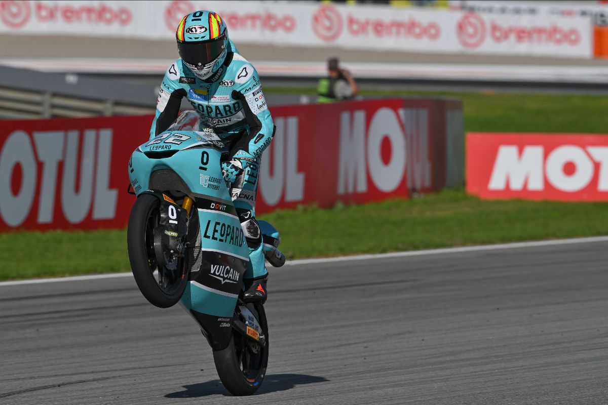 Moto3: Almansa flies to top honours on Friday in Valencia