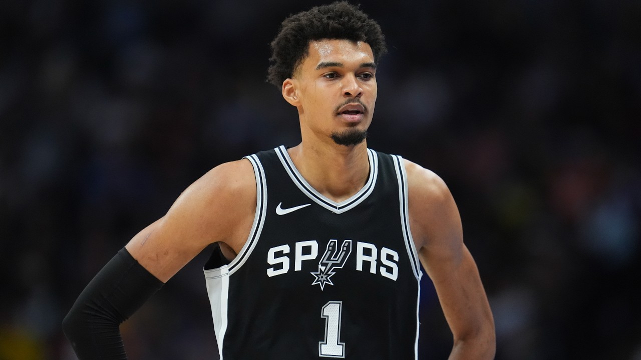 Report: Spurs’ Wembanyama expected to miss multiple weeks with calf injury