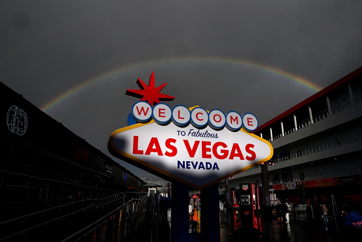 F1 drivers warn of “spicy” conditions if rain hits Las Vegas GP practice