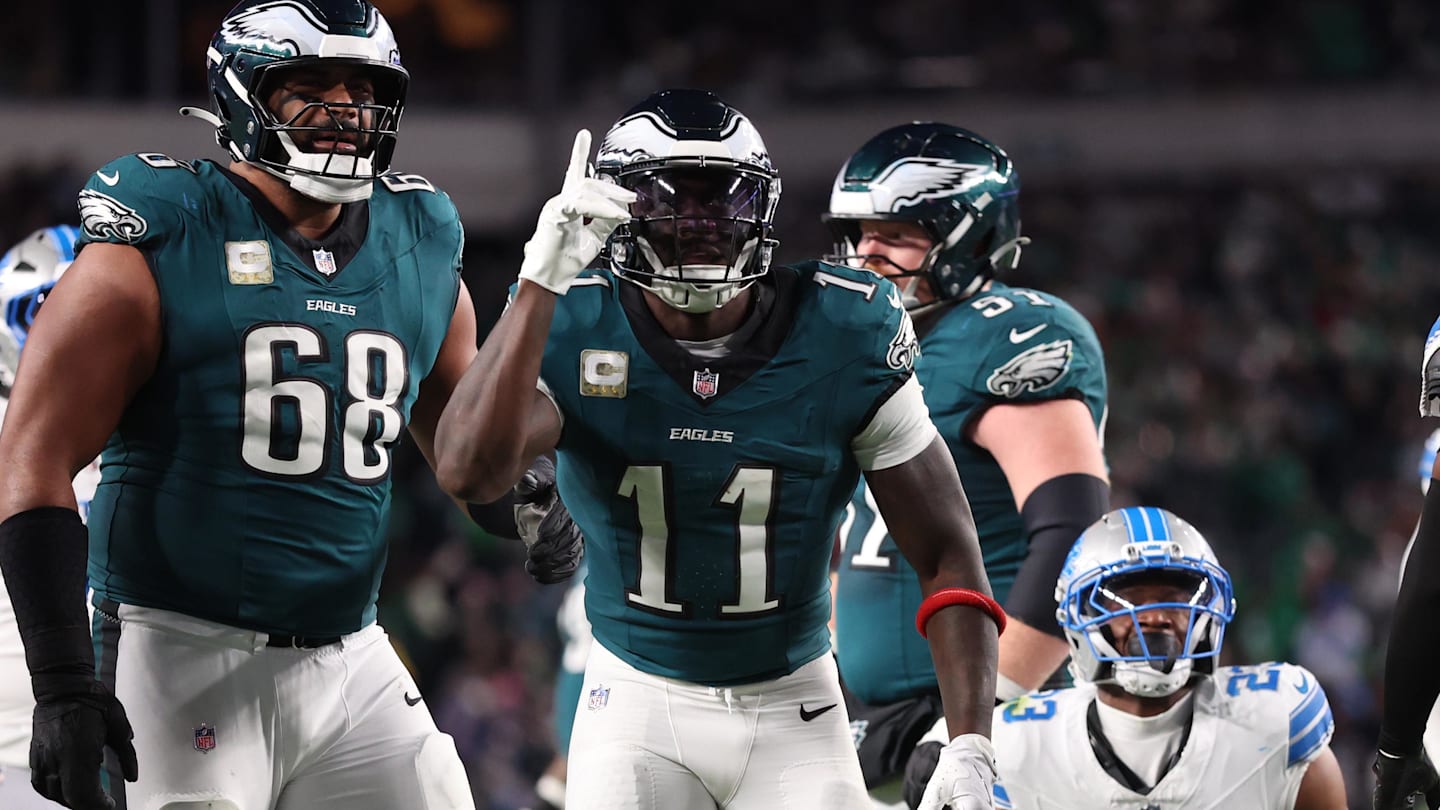 AJ Brown Avoids Jalen Hurts Question, All Business For Eagles-Cowboys
