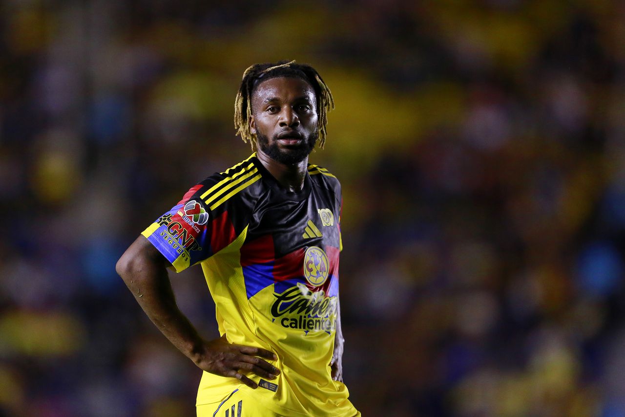 Ex-Newcastle United star turns down World Cup call-up as nationality confusion revealed