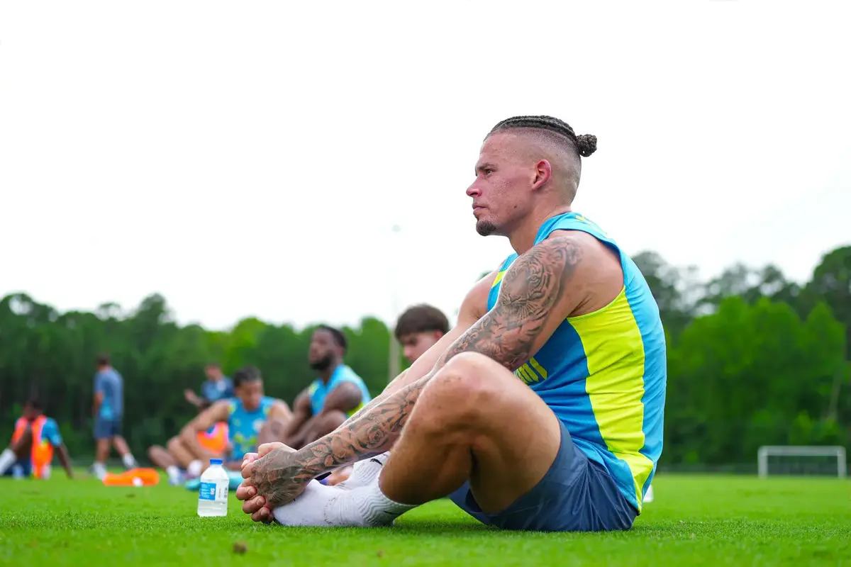 New injury blow as Pep Guardiola reveals Manchester City midfielder suffering from ‘leg niggles’