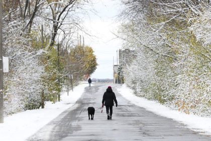 Ottawa’s first snow not expected to stick around, climatologist says