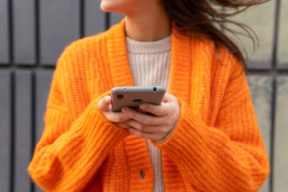 4 Nutrition Apps Dietitians Recommend (That Aren’t Calorie Counters)