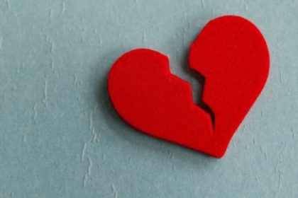 Bride Calls Off Wedding Day Before Ceremony After Catching Fiancé with Bridesmaid