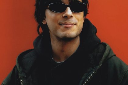 Love Me Love Lyrics by Mishaal Tamer