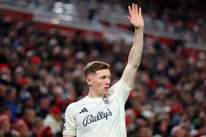 Manchester United dealt major transfer blow as top midfield target rejects Old Trafford: report