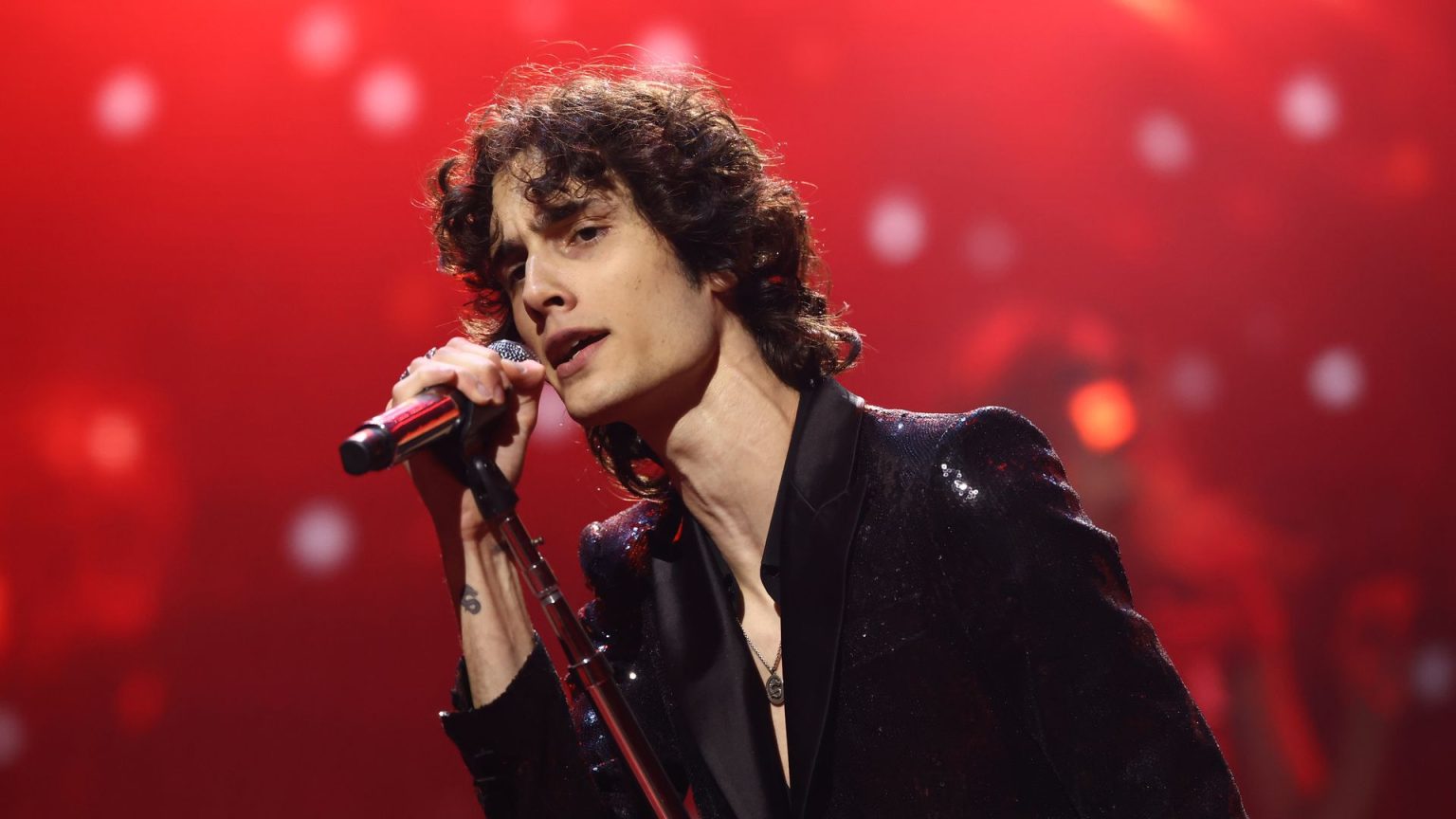 Meet Sombr, the 20-year-old musician causing drama on TikTok