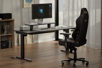 Save on desks and chairs during the Secretlab Black Friday sale
