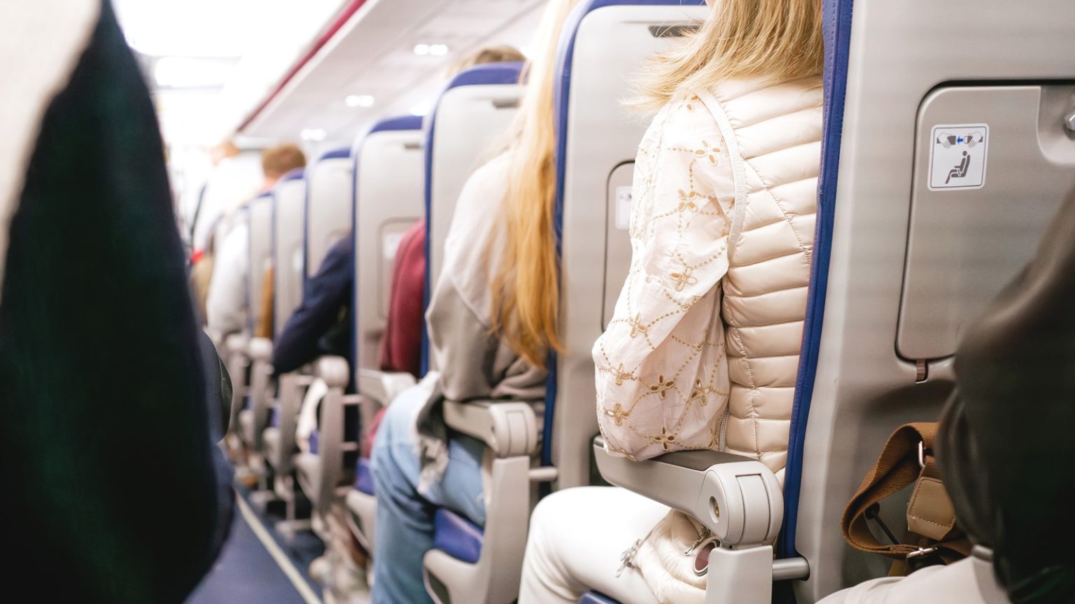 5 Of The Best Gadgets To Take On An Airplane, According To Frequent Fliers