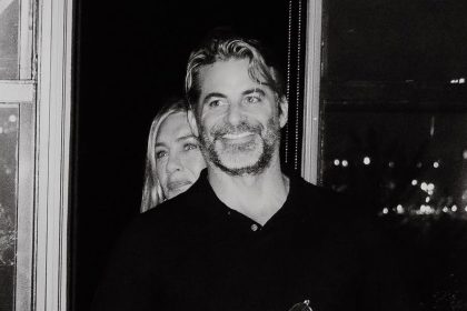 Jennifer Aniston twins with new boyfriend on date night in matching his and her outfits