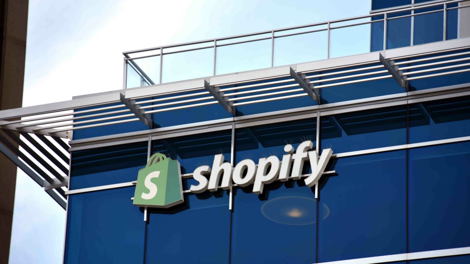 Shopify lays off small amount of workforce