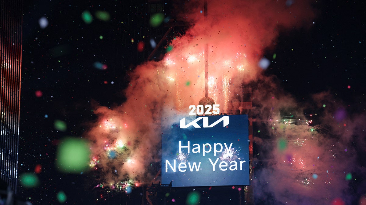 Year in focus: Images that defined America in 2025