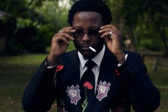 Blueticks Lyrics by Kelvyn Boy