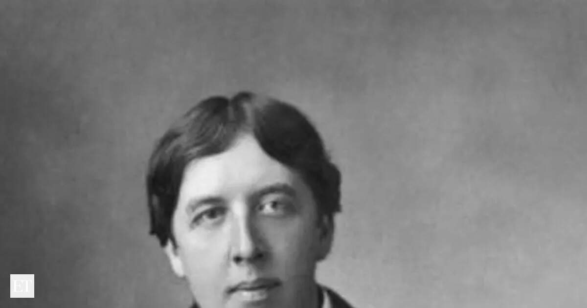 Quote of the day by Oscar Wilde: ‘No man is rich enough to buy back his past’. Here’s some timeless quotes by Irish author