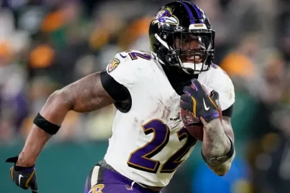 Derrick Henry breaks NFL record previously shared with Adrian Peterson, O.J. Simpson