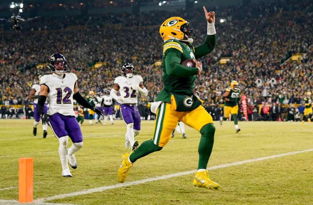 ‘Malik Willis Is Legit’ — Micah Parsons, NFL World React to Packers QB’s Performance vs. Ravens in Week 17