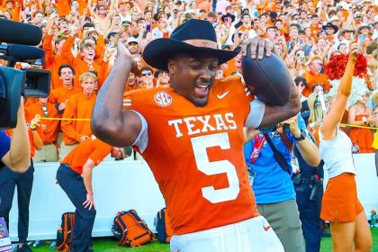 Texas’ top running back to enter transfer portal