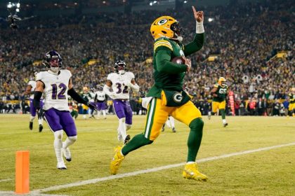 ‘Malik Willis Is Legit’ — Micah Parsons, NFL World React to Packers QB’s Performance vs. Ravens in Week 17