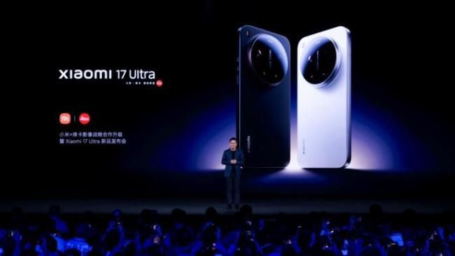 Xiaomi Launches 17 Ultra Leica Edition at USD 1,103, Featuring a “Master Zoom Ring”